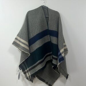 Poncho scarf nwt
